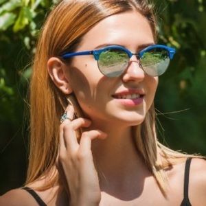 Ray-Ban RB4246 Clubround Round Sunglasses in Top Wrinkled Blue on Mirror Silver